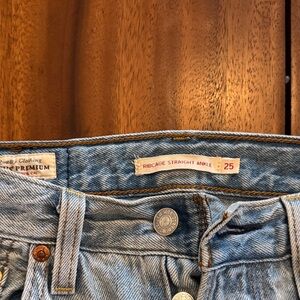 Levi's Light Blue Ribcage Jeans 25 x 27